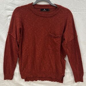 Women’s burnt orange sweater